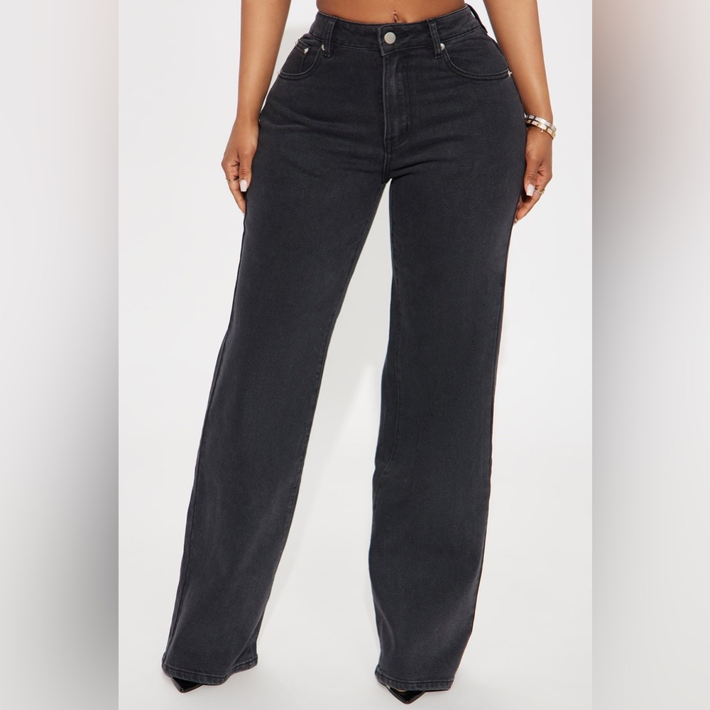 BRAND NEW - Fashion Nova - Baggy Jeans